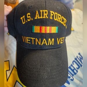 Air Force Vietnam Veteran Cap Estate Item